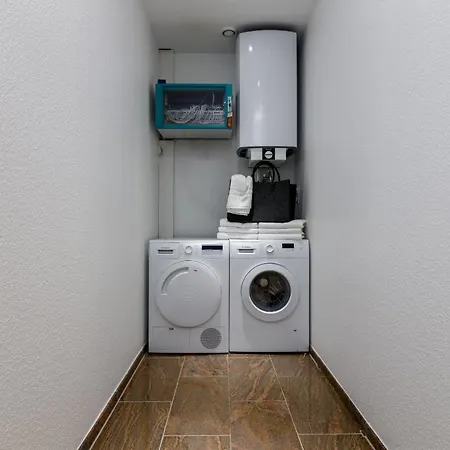 Highlife One Wilhelmstrasse *